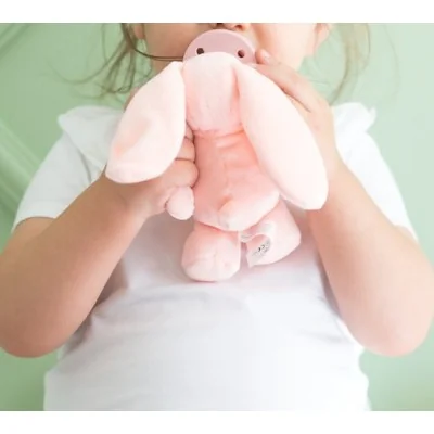 MINIKOIOI SLEEP BUDDY LUNA SUCETTE EN SILICONE AVEC JOUET DOUX 0M+ ROSE