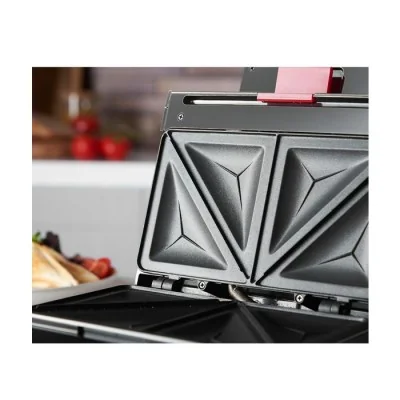 RUSSELL HOBBS Appareil Croque Monsieur 26800-56 750W - Noir RUSSELL HOBBS Appareil Croque Monsieur 26800-56 750W - Noir