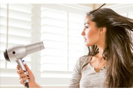 Sèche-cheveux : puissance et style au quotidien